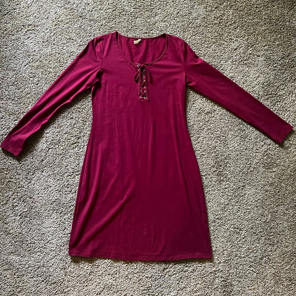 PinkBlush Maternity Size Medium Burgundy Long sleeve Above the Knee Dress